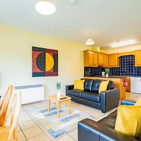 Budget Friendly 3 Bed * Galway